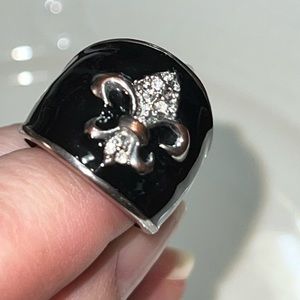 💍3 for 25💍 Black Enamel Silver Tone Saints Fleur de Lis Ring Sz 7